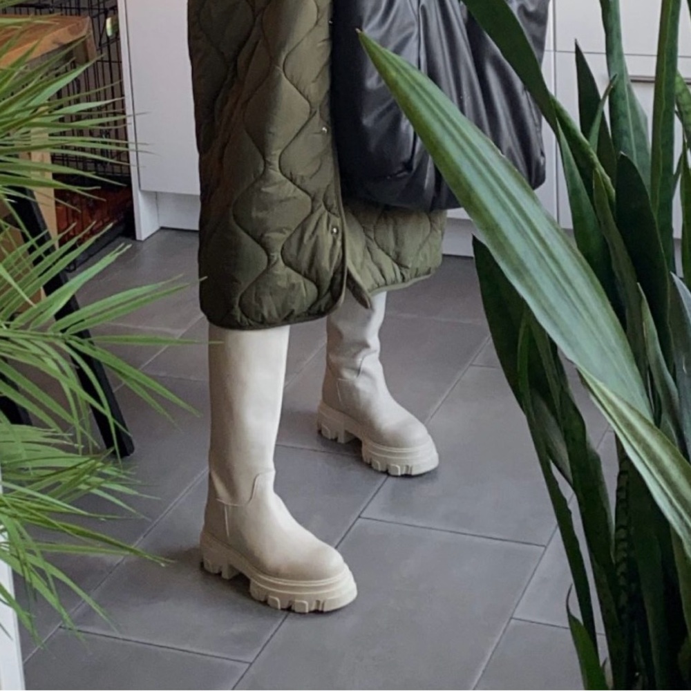 L'Intervalle Tall Cream Combat Boots Size 39